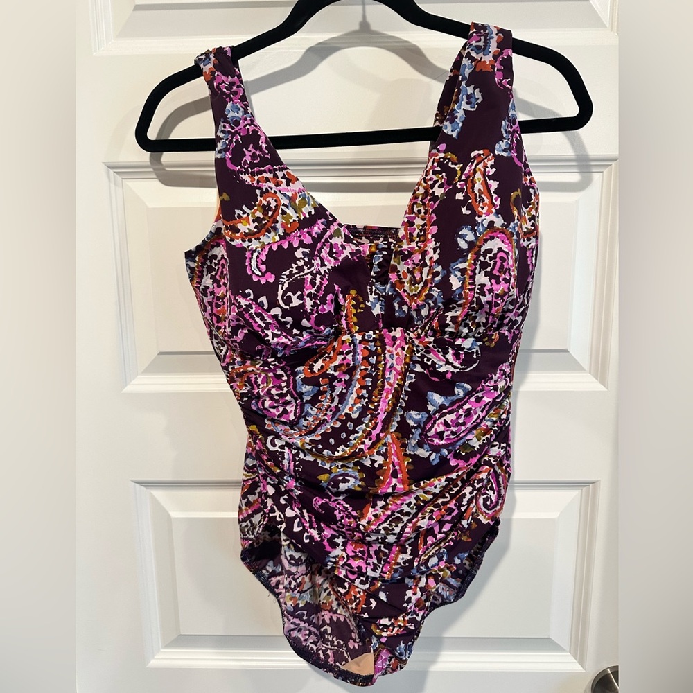 Lands End Women Grecian One Piece Swim Suit - EUC
